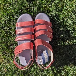 Propét Women's Aurora Sandal (Coral)